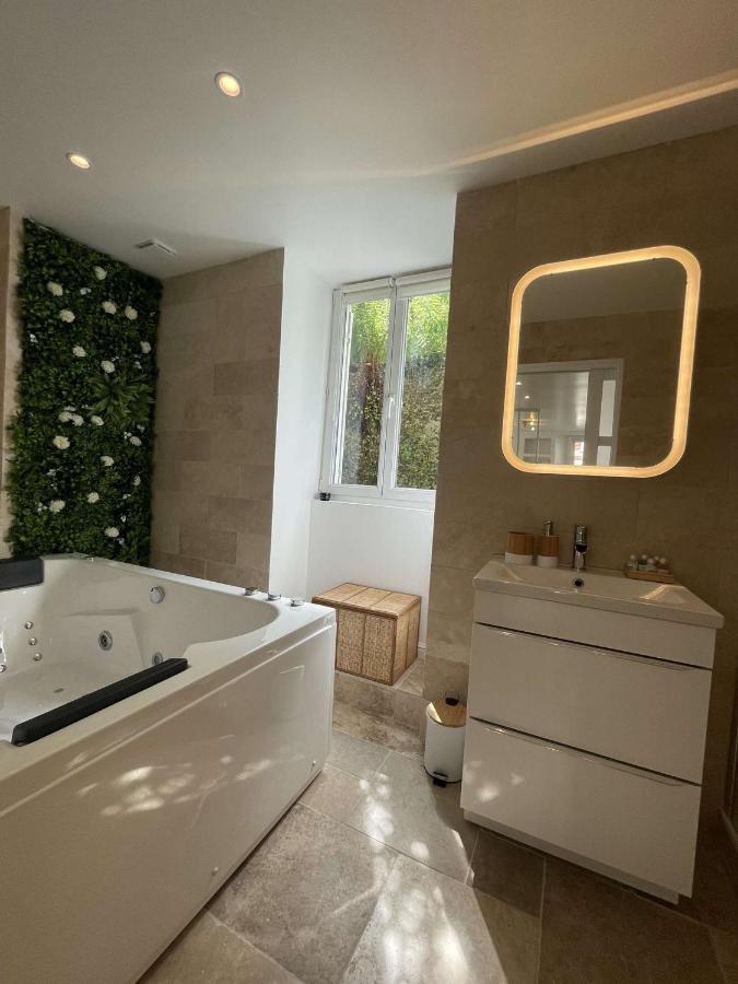 Appartement Dampierre En Yvelines Экстерьер фото